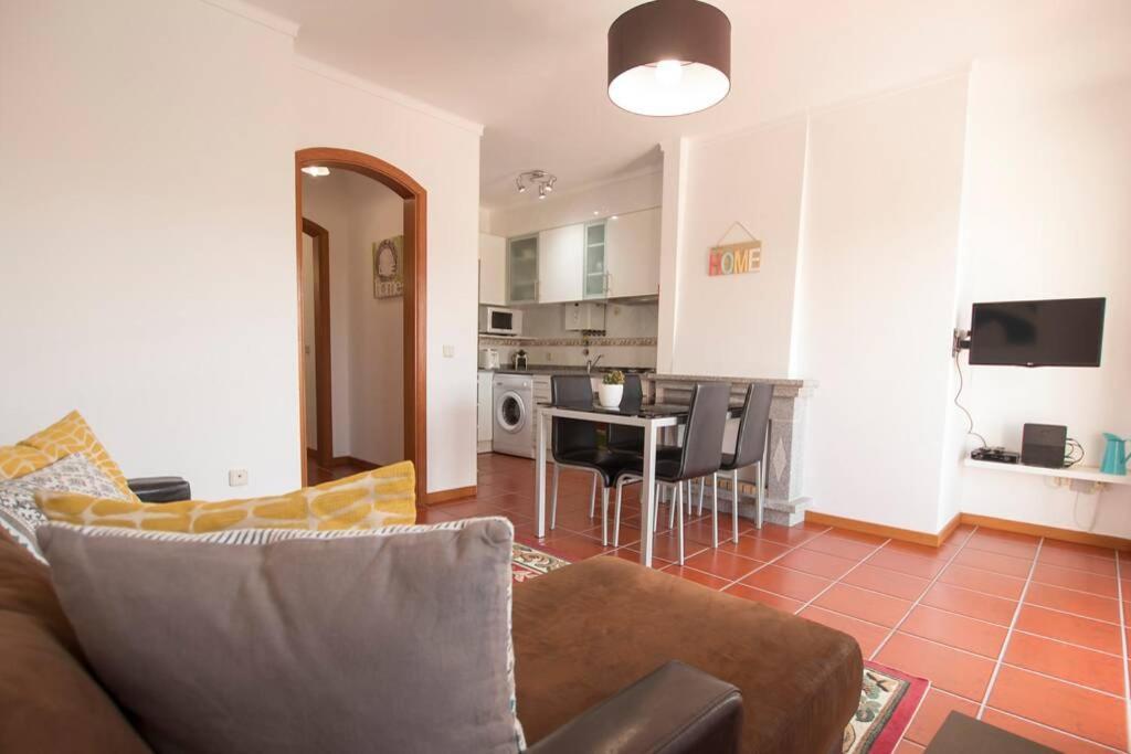 Апартаменти Casa Da Elsa- Estacionamento Privado Gratuito Ґафанья-да-Назаре Екстер'єр фото